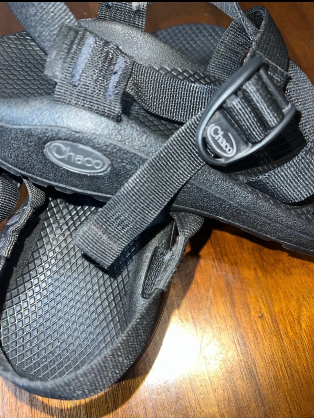 Chaco women’s Black Strap Outdoor Sandals